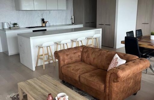 Glen Waverley Apartment | Welcome to Skyview - top level