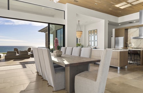 Malibu House | Welcome to Surf Beach Malibu Estate