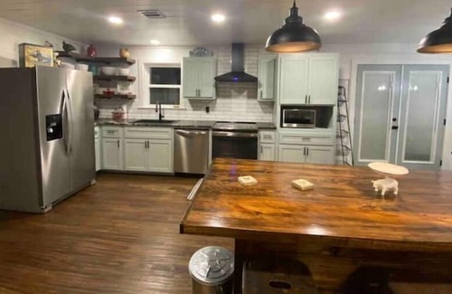 Okemah House | Welcome to Sycamore Hill a quiet relaxing retreat