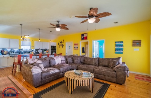 Gilchrist House | Welcome to the Krusty Krab on Rollover Bay