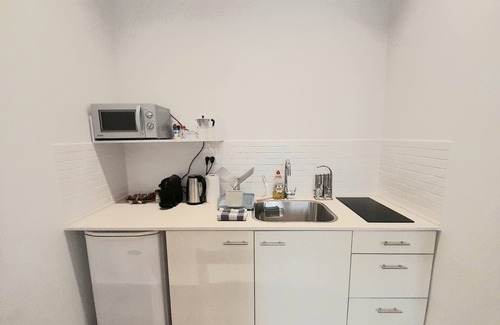 Rehavia Apartment | Welcome to «The Bamboo» by MPJ vacation Rentals Ltd