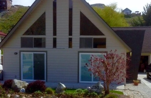 Orondo House | Welcome to the Beach at Lake Entiat Sun Cove On the Beautiful Columbia River