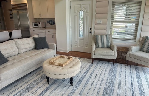 Selbyville Cabin | Welcome to the Blue Crabin in Fenwick Island with four bedrooms and four baths!