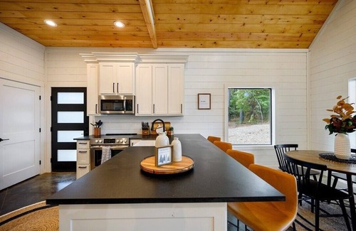 Pickens Cabin | Welcome to the Boujee Bungalow