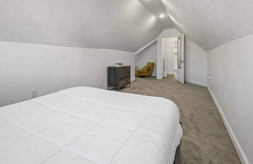 Indianapolis House | Welcome To The Bright House!