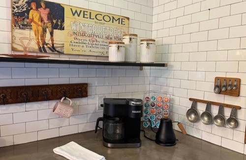 Ellicottville House | Welcome to the EVL Pink Chalet!