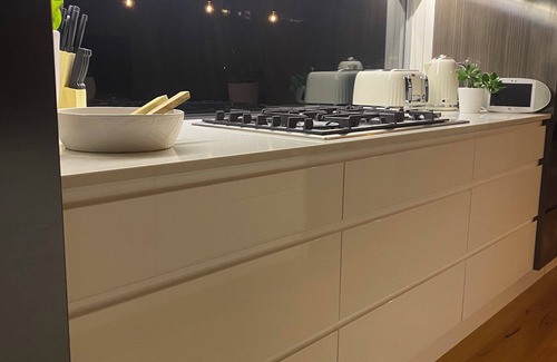 Merimbula House | Welcome to The Freckled elbow, located on the beautiful Sapphire coast NSW.