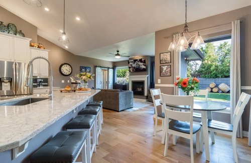 Walla Walla East House | Welcome to The Greentree Retreat