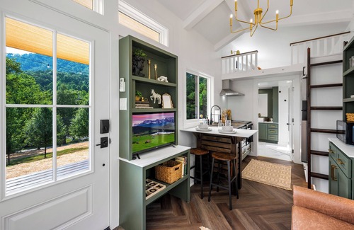 Walland House | Welcome to The Little Dipper!