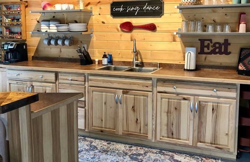 Flat Top House | Welcome to The Lodge ! Amazing location !