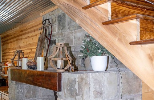 Flat Top House | Welcome to The Lodge ! Amazing location !