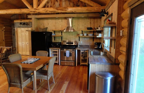 Dubois Cabin | Welcome to the Log Lodge
