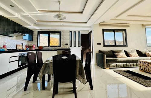 Imi Ouaddar House | Welcome to the surf house