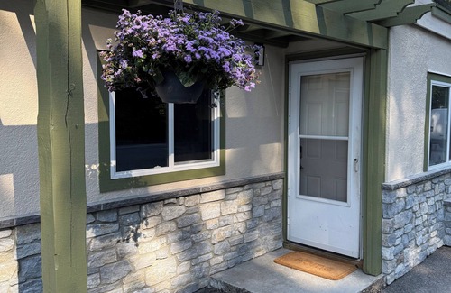 Cultus Lake Cottage | Welcome to “The Willows” at The Cedars