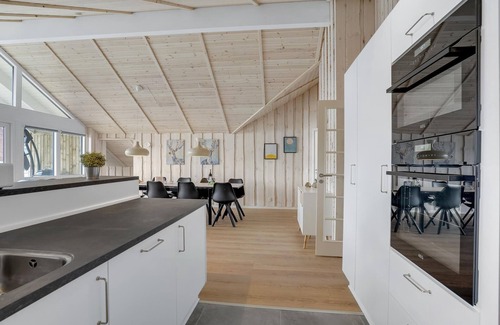 Grønninghoved Strand House | Welcome to this fantastic vacation home with sea view and lots of comfort.