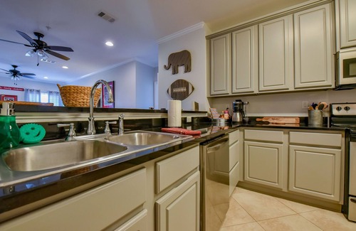 Tuscaloosa Condo | Welcome to Tusk-Away!