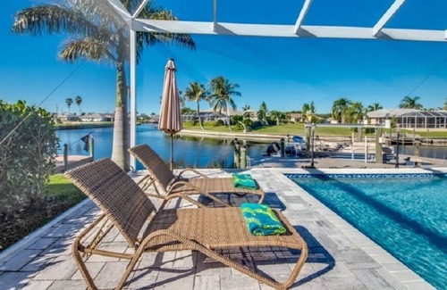 Pelican House | Welcome to Villa Barrington