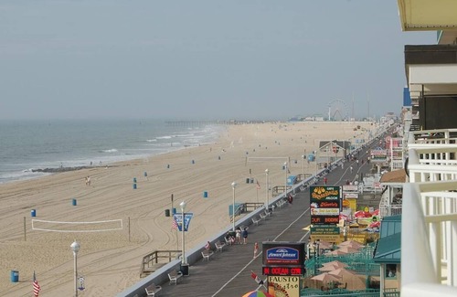 Ocean City Condo | Welcome to Wonderful ~ 3br Ocean front condo at 12th & Boardwalk
