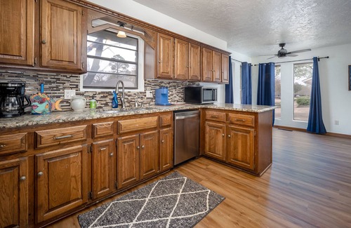 Norman House | Welcome to your backyard Oasis, right next to OU. Boomer Sooner!