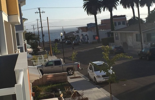 Downtown House | Welcome to Your Beach Retreat in Beautiful Pismodice!