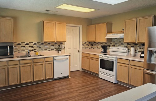 Converse House | Welcome to your charming Converse retreat!