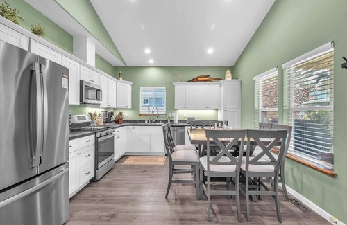 Lincoln City House | Welcome to your perfect coastal escape! 3-bedroom, 2-bath Beach Bungalow