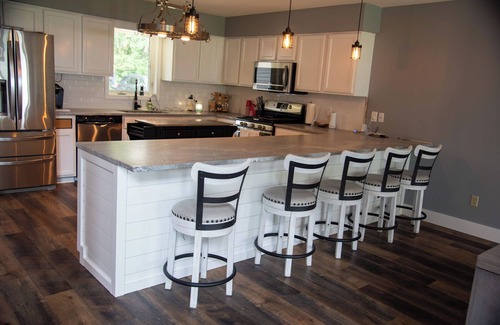 Onamia Resort | Welcome to Your Perfect Getaway at Izaty's Resort Townhouse on Mille Lacs!