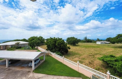Prospect Apartment | Welcome to your Private Gated Oasis Near The Beach 2