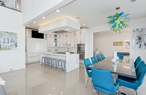 Villa Primera House | Welcome to your luxury retreat on Pensacola Beach, where opulence meets Paradise