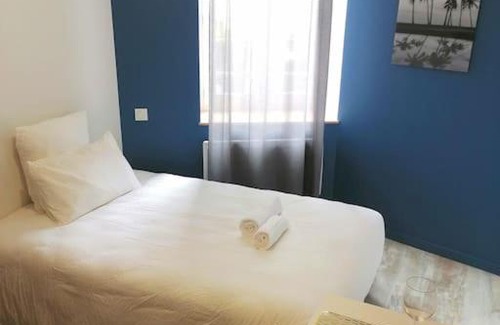 Agen Apartment | WelcomeAgen Electrik Lady appartement 4 Wifi Fibre 700m Gare