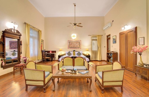 Sandur Hotel | WelcomHeritage Shivavilas Palace