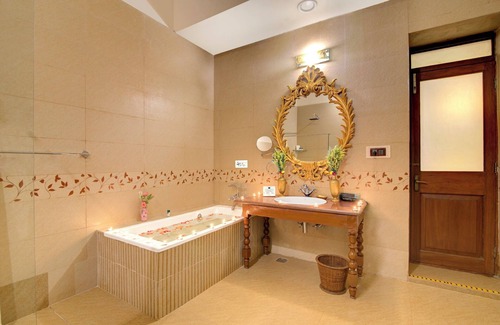 Sandur Hotel | WelcomHeritage Shivavilas Palace
