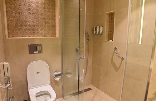 Visakhapatnam Hotel | Welcomhotel by ITC Hotels, Devee Grand Bay, Visakhapatnam