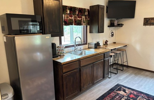 Kenai Cabin | Welcoming 1-bedroom cabin in Kenai