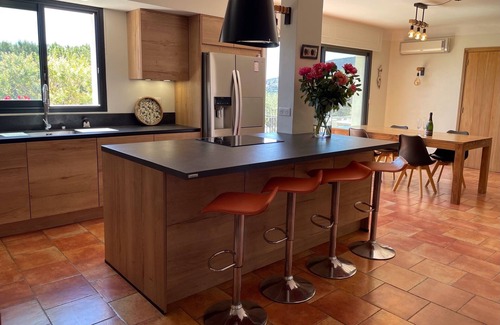 Vence Villa | Welcoming air-conditioned villa with lovely sea view and swimming pool surrounded by olive trees