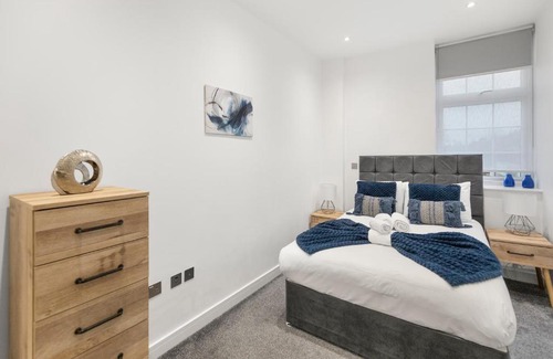 Golders Green Apartment | Welcoming and Spacious Apartment- Excellent Location