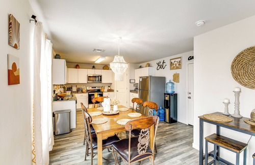 Bullhead City House | Welcoming Bullhead City Home w/Pool & Game Room!