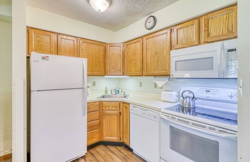 Killington Condo | Welcoming condo near the slopes with free WiFi and full kitchen