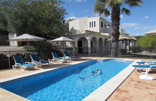 Estoi Villa | Welcoming family villa Near Santa Barbara De Nexe, with Private Pool