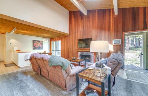 Incline Village Apartment | Welcoming Incline Village Condo about 2 Mi to Beach!