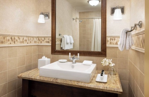 Crested Butte Hotel | Welcoming Mountain Suite w/Unmatched Scenic Views Ideal for Couple Stays