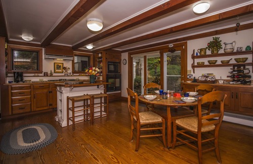 Newfane House | Welcoming, warm, cozy but expansive 1800s Farmhouse with 21st century amenities!