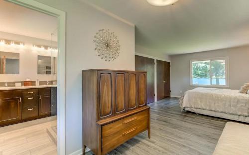 Post Falls House | Welk Manor Private Waterfront Retreat on the Spokane River