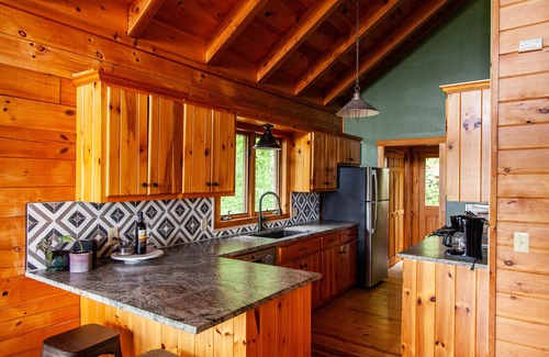 Zionville House | Well-appointed cabin with expansive mountain views, nature and tranquility.