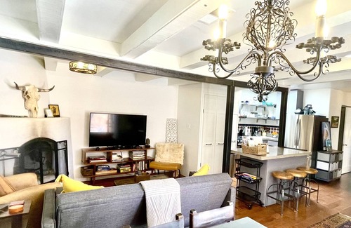 Northeast Santa Fe House | Well Appointed Historic Downtown Casita, Walk to Everything!