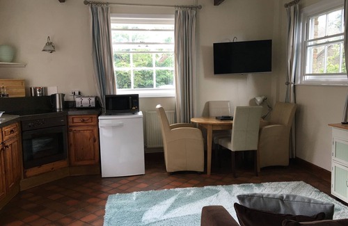 Manston Cottage | Well Cottage, a one bedroom self-catering holiday cottage all on one level.