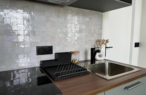 Republique–Point-du-Jour Apartment | Well-equipped apartment in a sought-after neighborhood