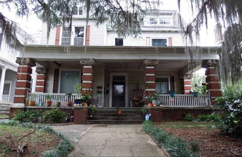 Macon Apartment | Well Equipped Clean Comfy Downtown APT with Parking