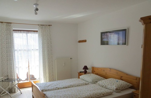Mitterbach Apartment | Well-equipped holiday apartment in Selbhorn with a south-facing balcony in a central location