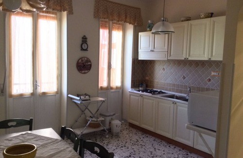 Alghero House | Well finished apartment, 3 bedrooms, 6 bed, 1 bathroom, 90 sqm, 3km from the center